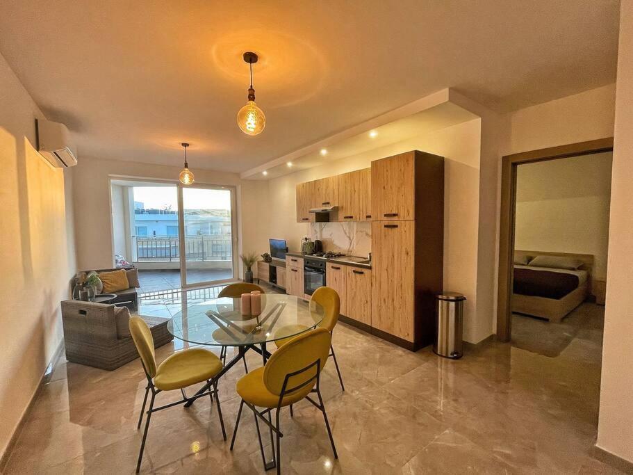 Modern 1 Bedroom Apartment 400M Away From The Sea San Pawl il-Baħar Zewnętrze zdjęcie